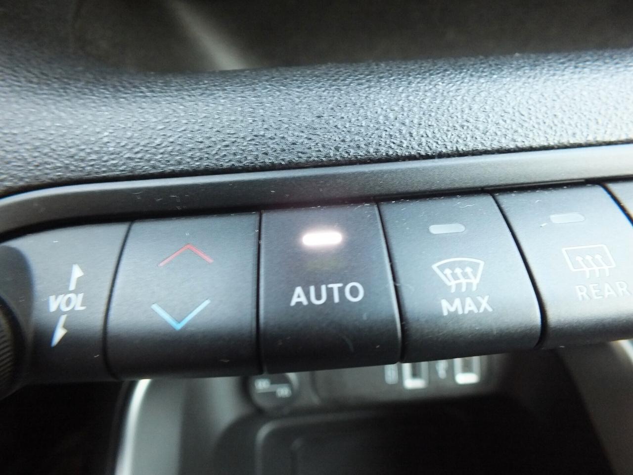 JEPP AVENGER 1.2 100 CV GPL ALTITUDE