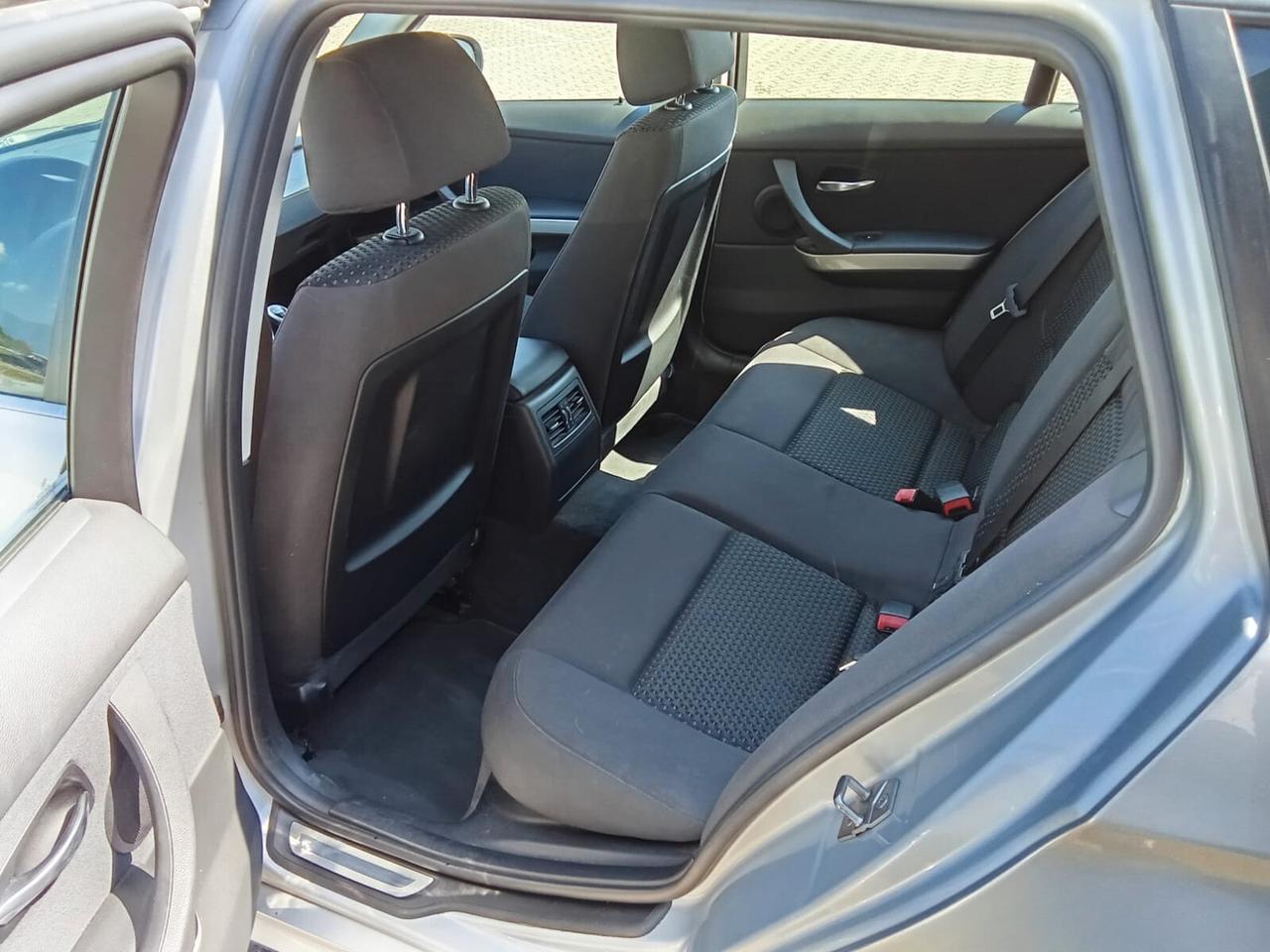 Bmw 318 318d 2.0 143CV cat Touring Attiva