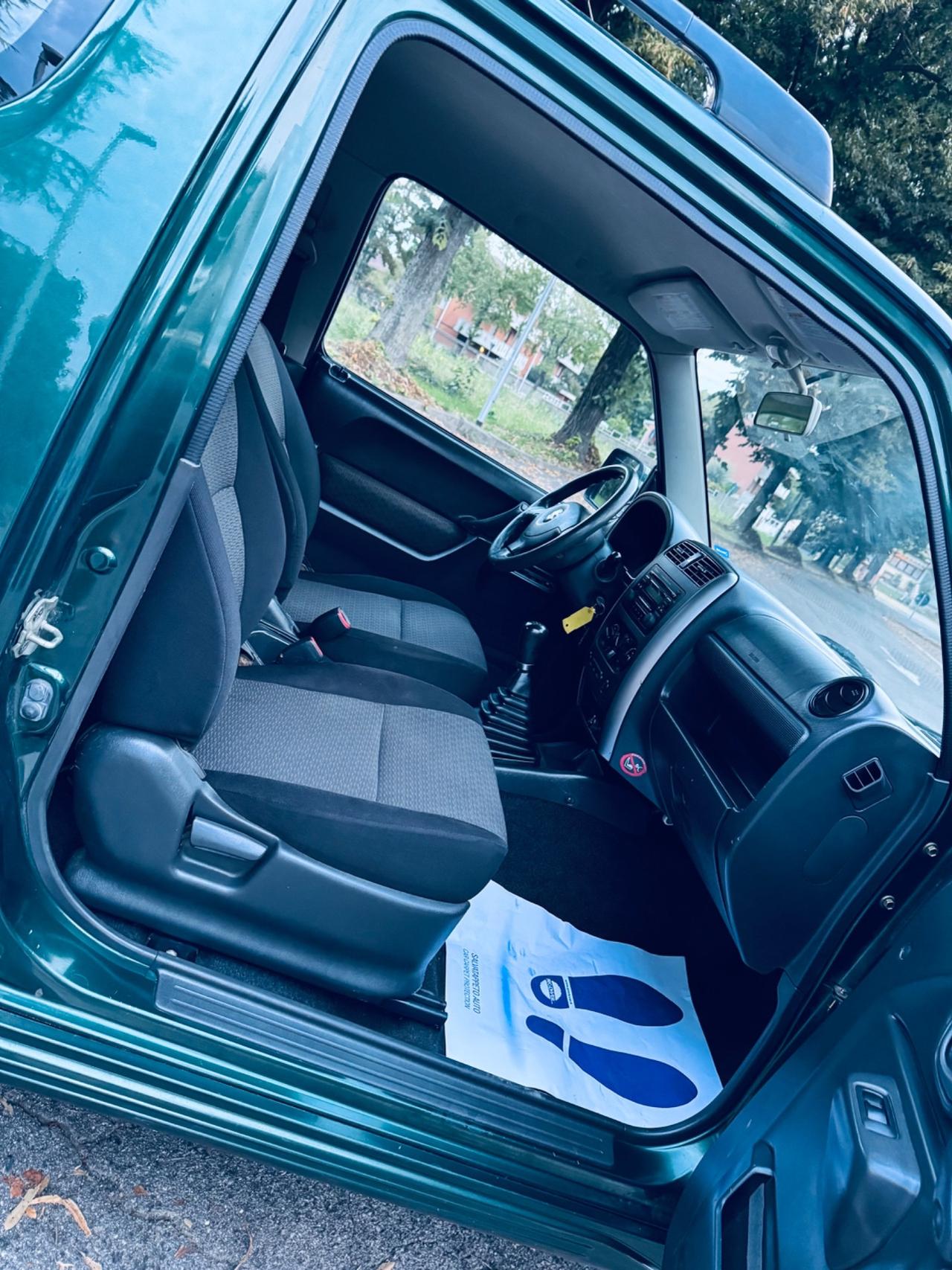 Suzuki Jimny 1.3i 16V cat 4WD JLX Mode