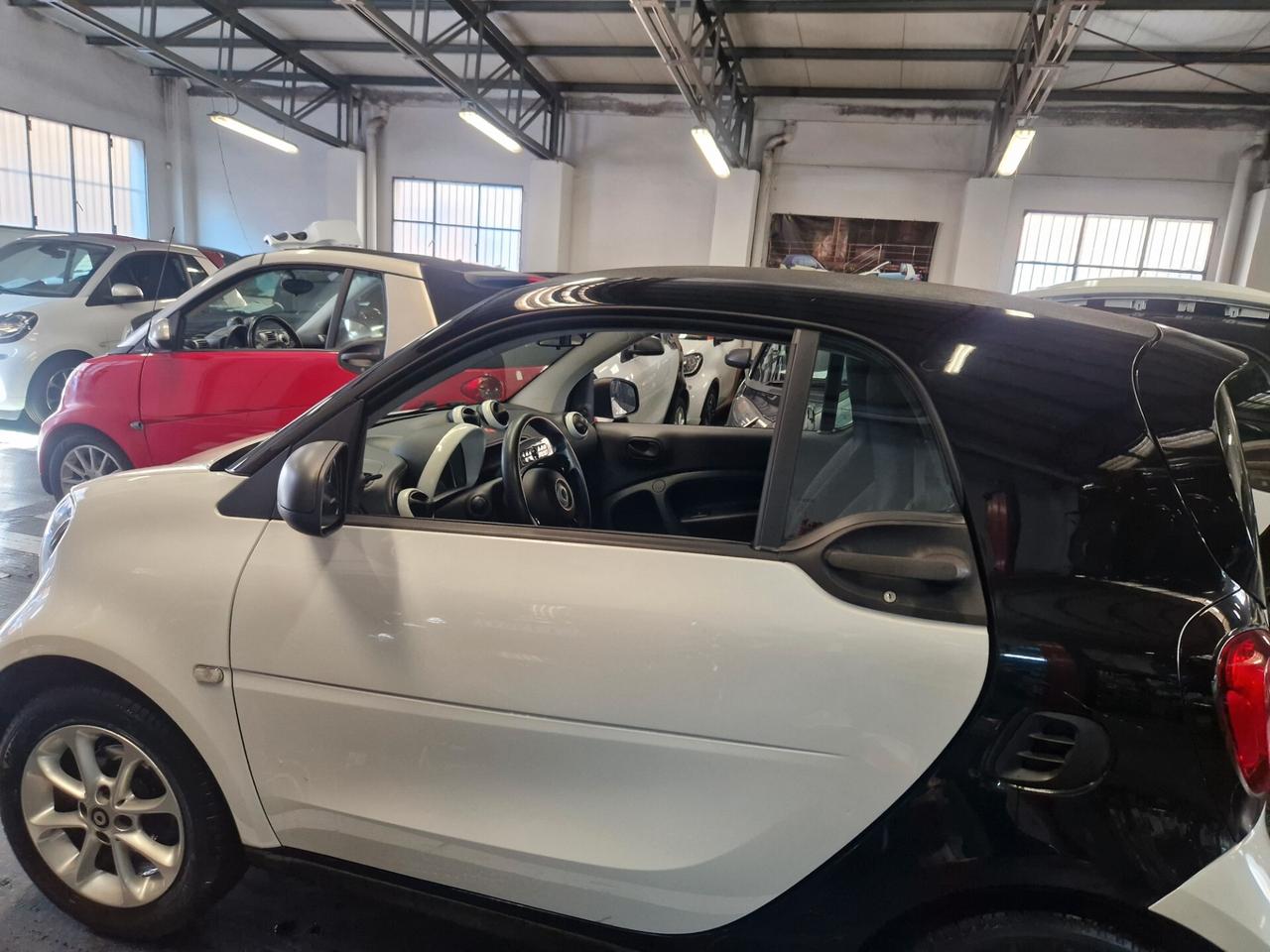 Smart automatica solo 46000km 2017 garanzia