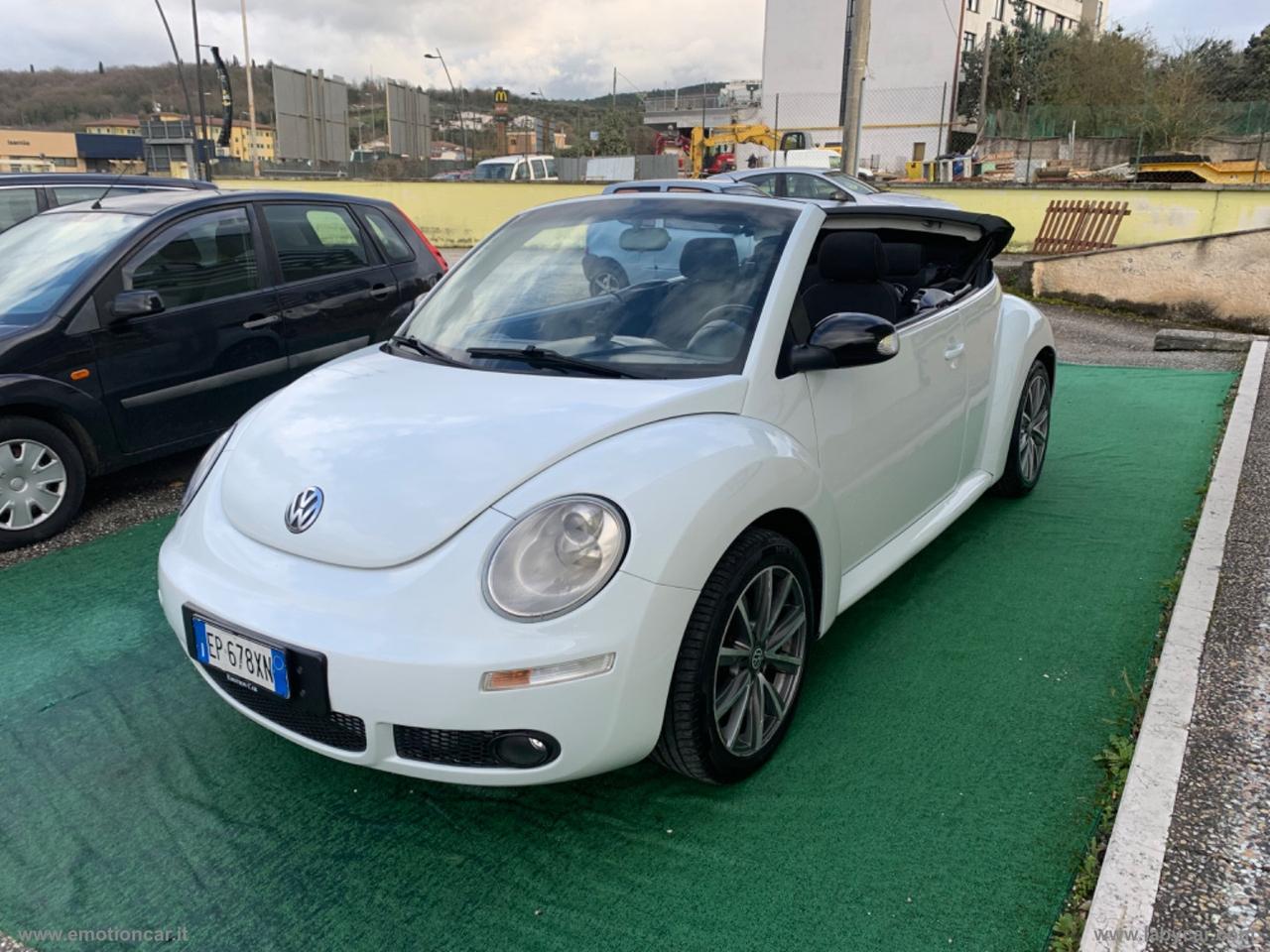 VOLKSWAGEN New Beetle 1.6 Cabrio - 2003