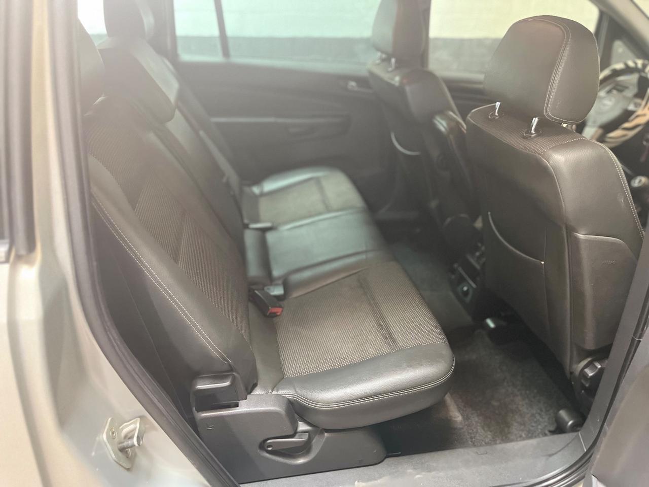 Opel Zafira 1.9 CDTI 101CV Cosmo