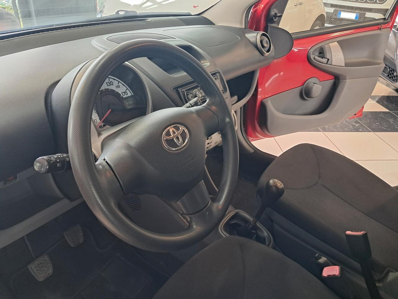 Toyota Aygo 1.0 12V 68 cv 5p. Now