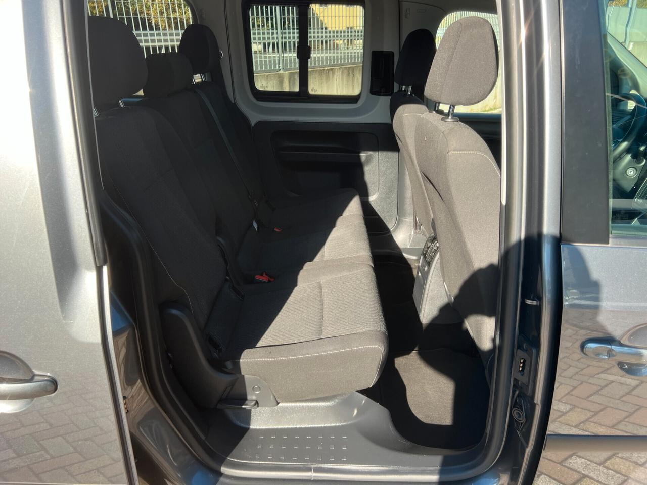 Volkswagen Caddy 2.0 TDI 102 CV DSG Plus Maxi 7 posti