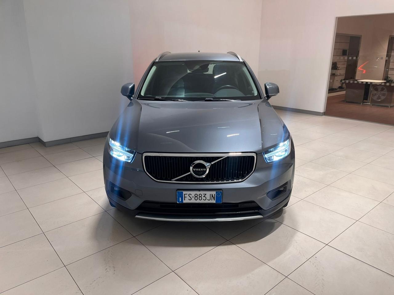 Volvo XC40 D4 AWD Geartronic Momentum