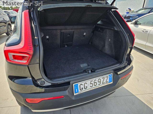 VOLVO XC40 XC40 1.5 t3 Momentum Pro 163cv auto - GG569ZZ