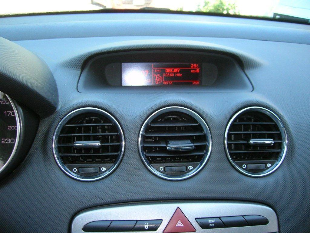 Peugeot 308 1.6 HDi 112CV CC Féline