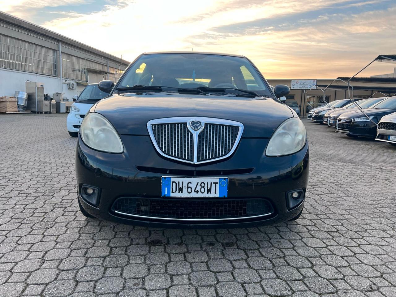 Lancia Ypsilon 1.2 Versus