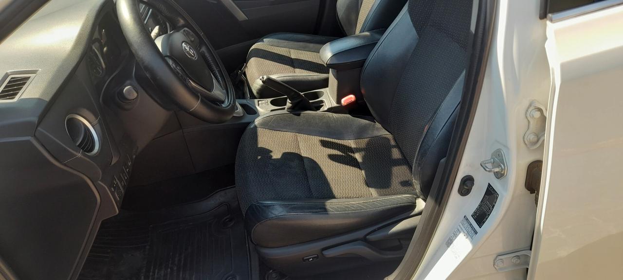 Toyota Auris 1.8 Hybrid Lounge cambio aut full
