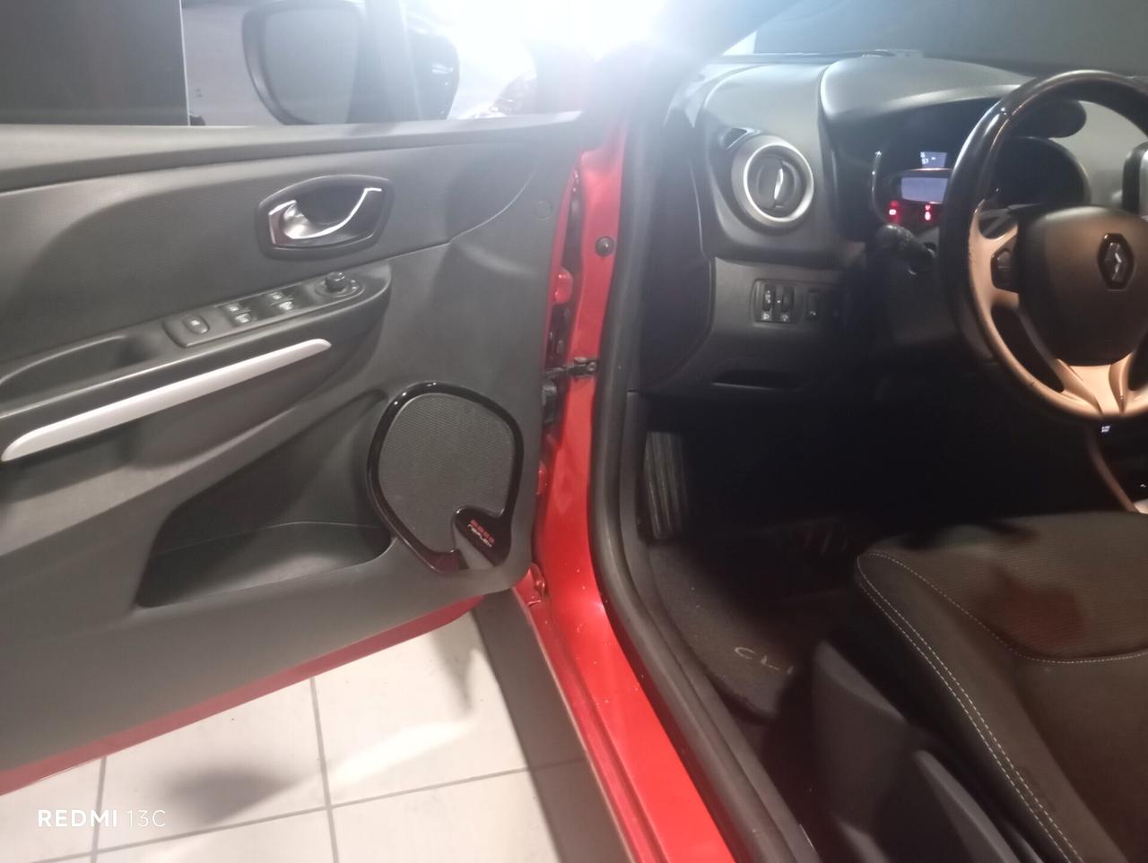 Renault Clio del 2016 EURO 6