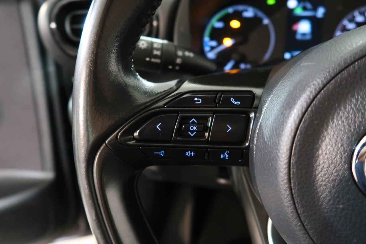 Toyota Yaris 1.5h Business # TELECAMERA # CAMBIO AUT #