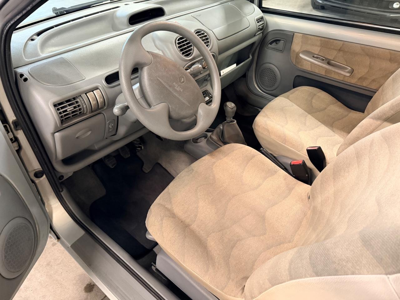 Renault Twingo 1.2i cat Authentique