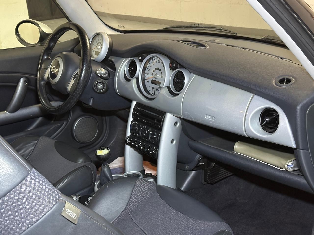 Mini 1.6 16V Cooper Neopatentati