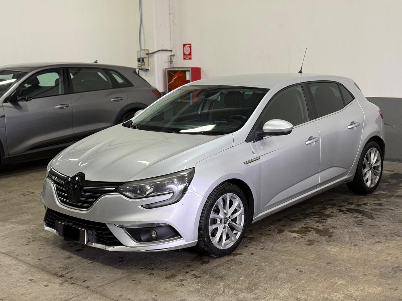 Renault Megane Mégane dCi 8V 110 CV EDC Energy Bose