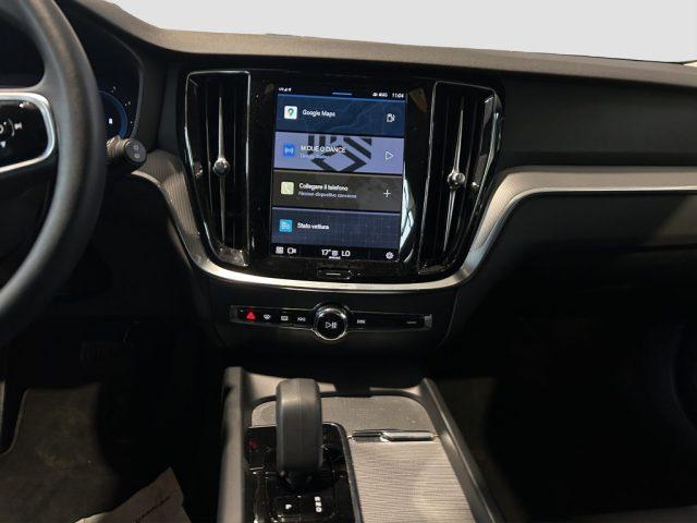 VOLVO V60 V60 B4 (d) automatico Plus Dark