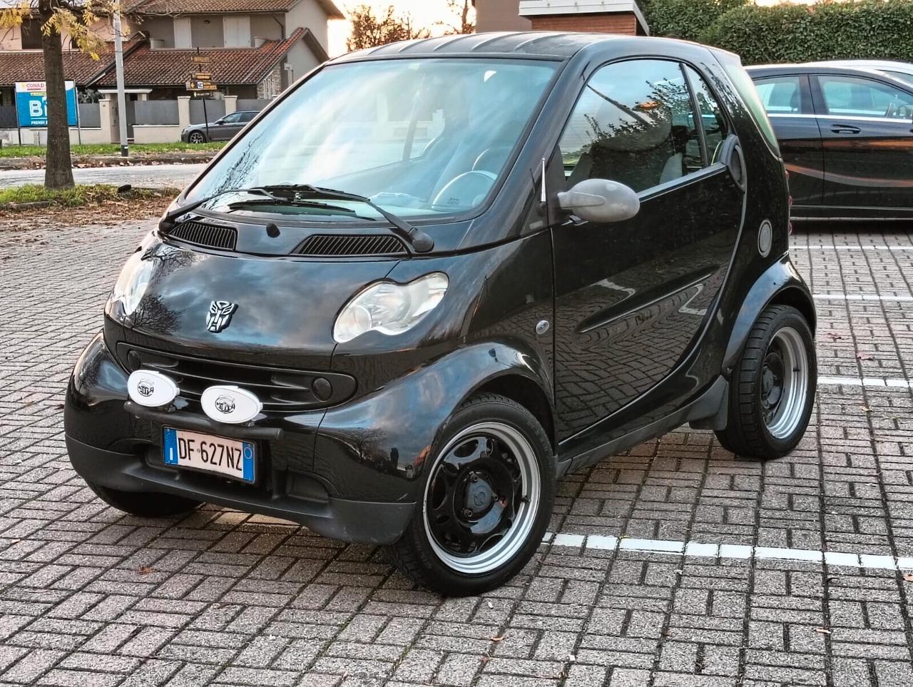 Smart ForTwo 800 coupé pure cdi..CELL 320 147 1147 WUATSAPP
