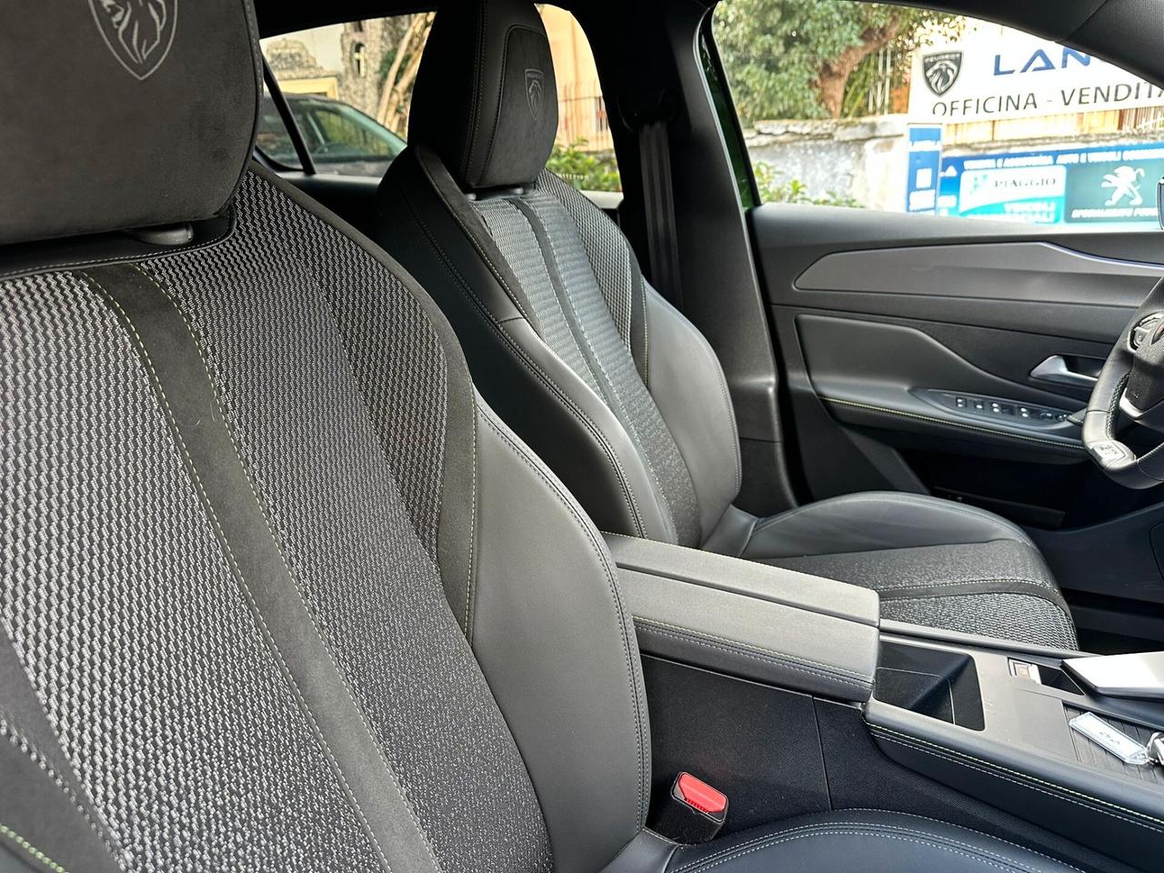 Peugeot 308 1.2 PURETECH 131 CV EAT8