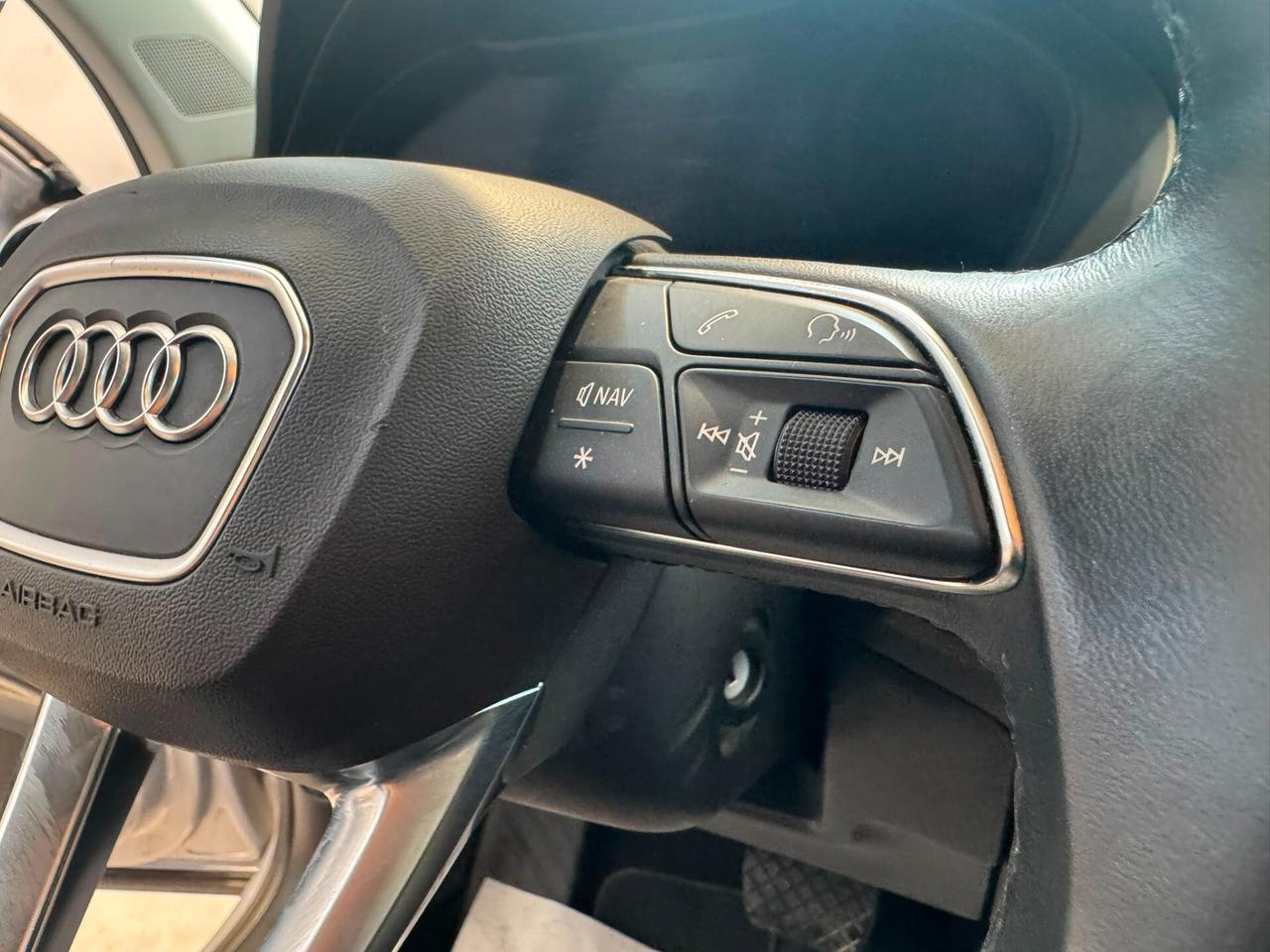 Audi Q2 35 TFSI S tronic Business Advanced