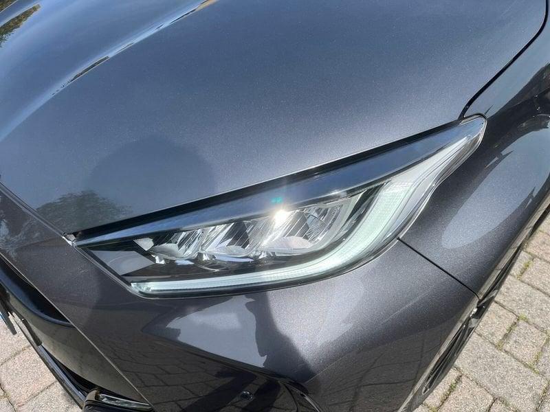 Toyota Yaris Hybrid Energy MY21