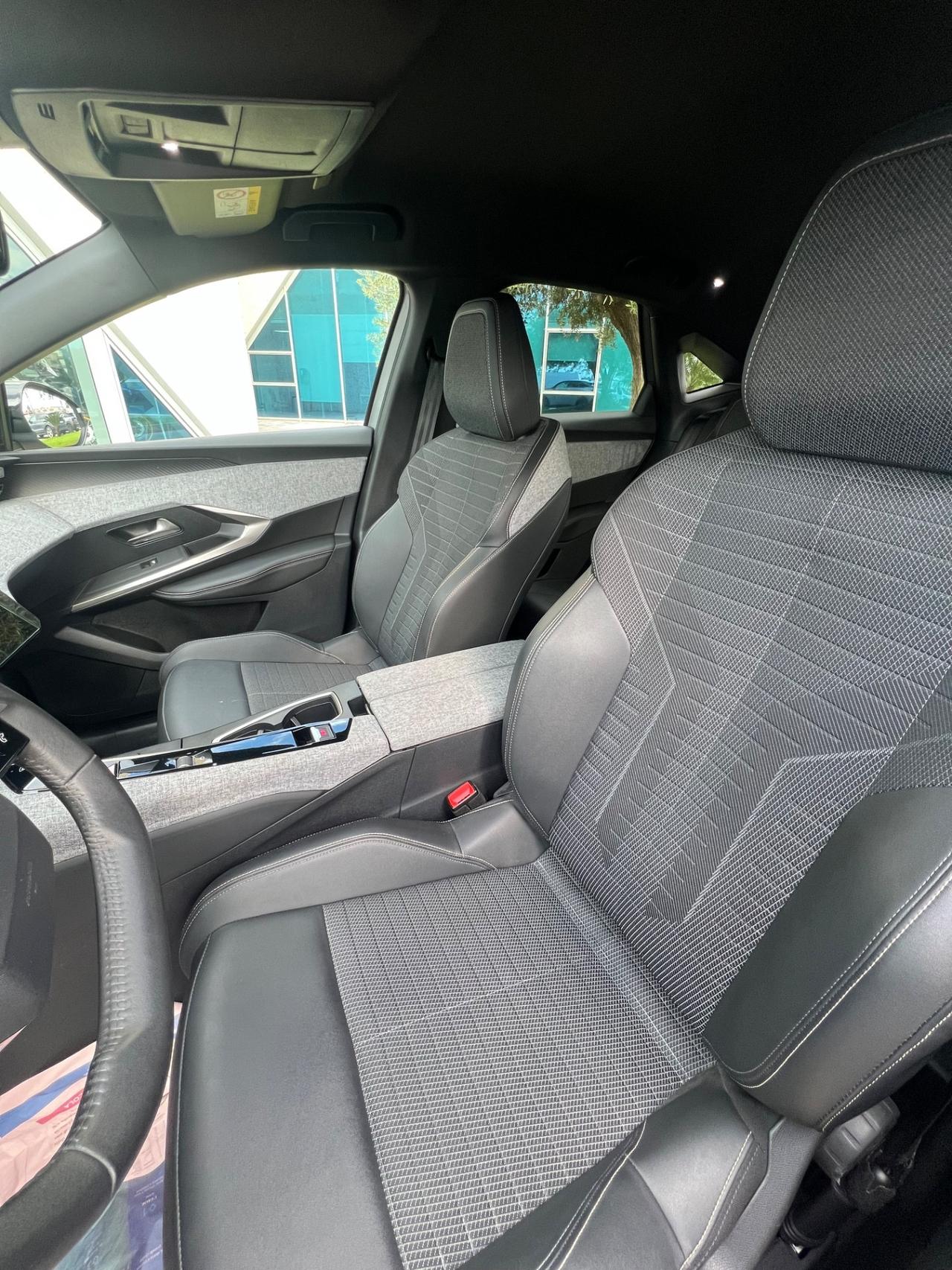 Peugeot 3008 Hybrid 136 e-DCS6 GT