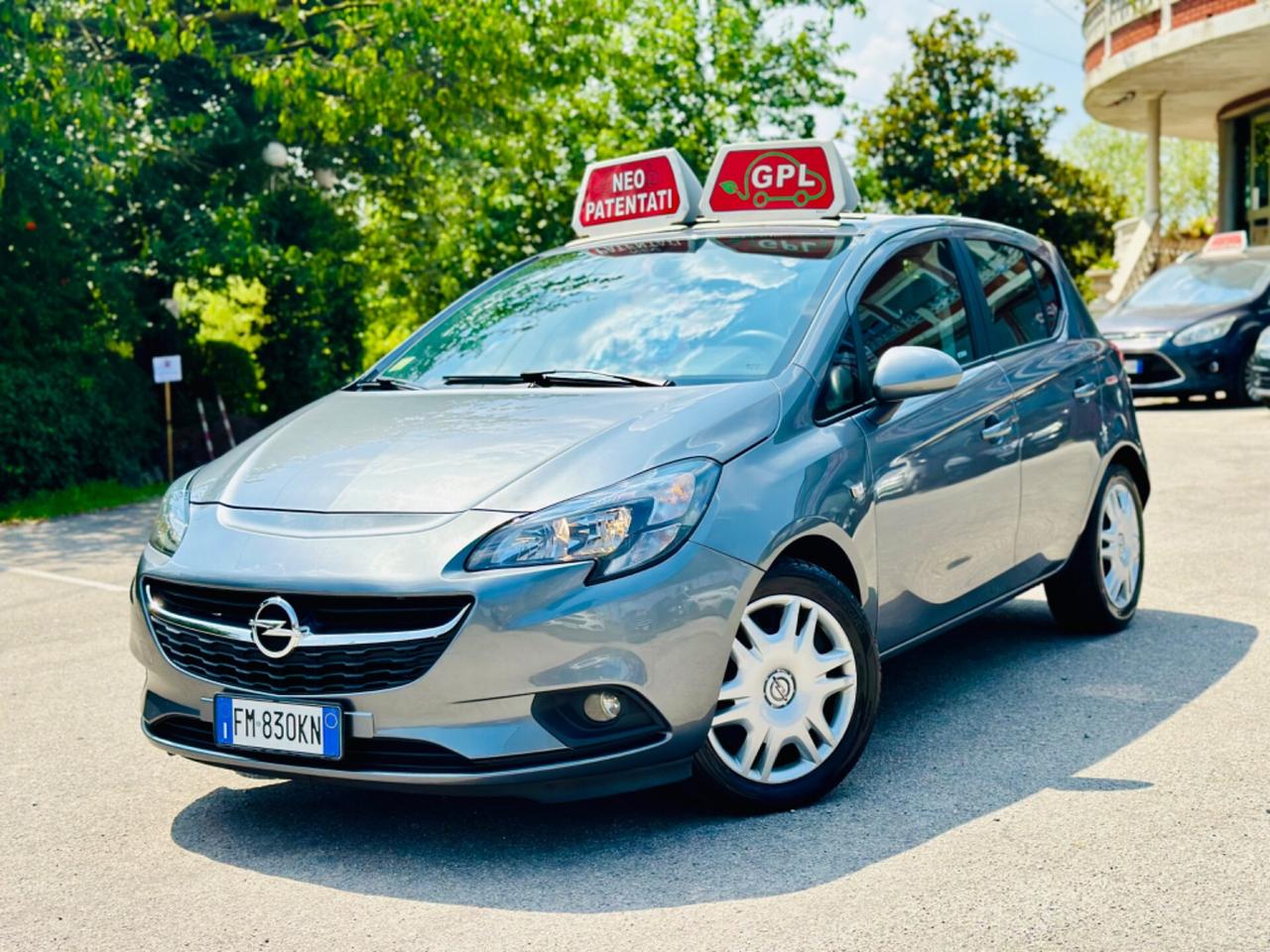 Opel Corsa 12/2017 1.2 benzina/GPL OK NEOPATENTATi km 100,000 ! ! !