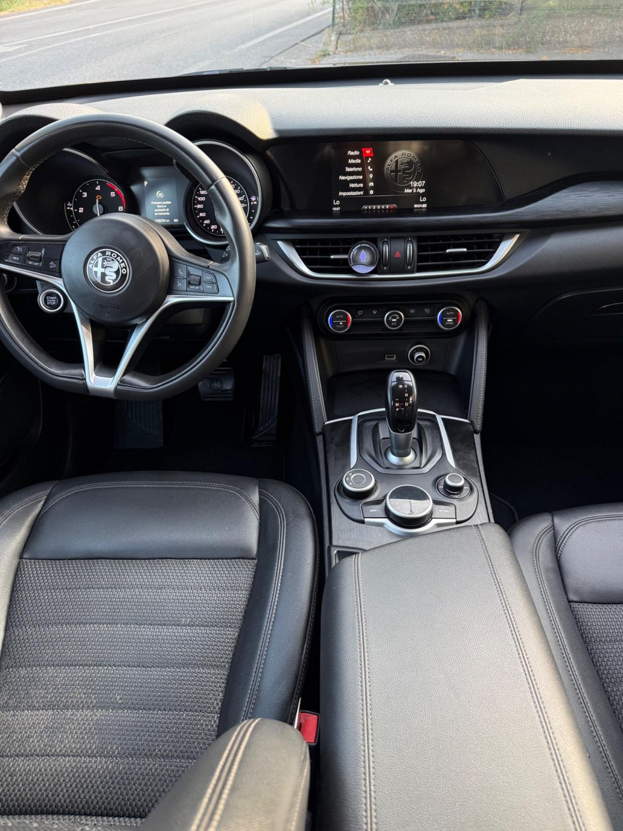 Alfa Romeo Stelvio 2.2 t Super Q4 210cv auto
