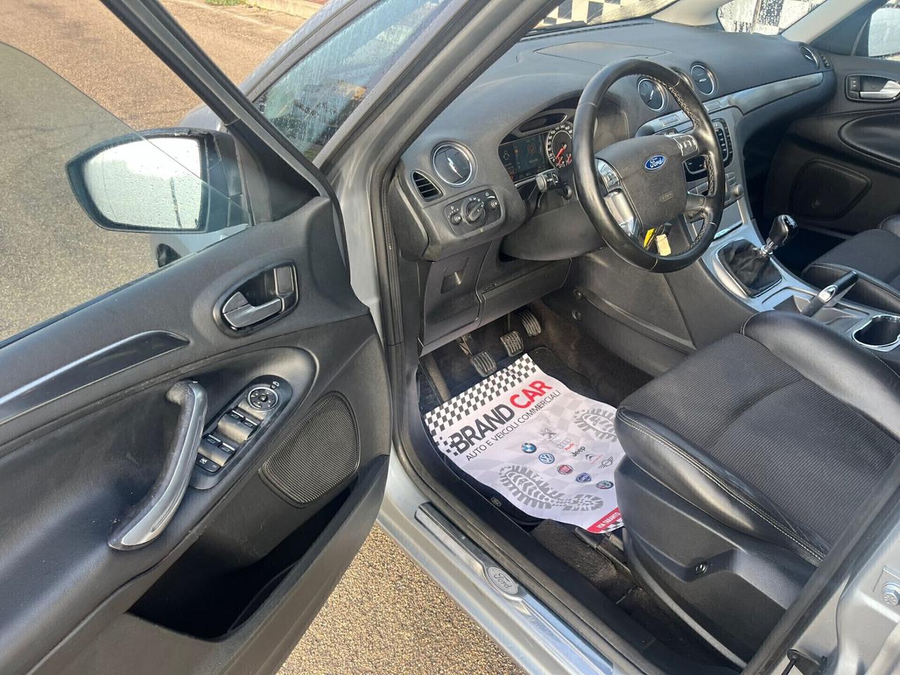 Ford S-Max 2.0 TDCi 140CV Titanium Unipro