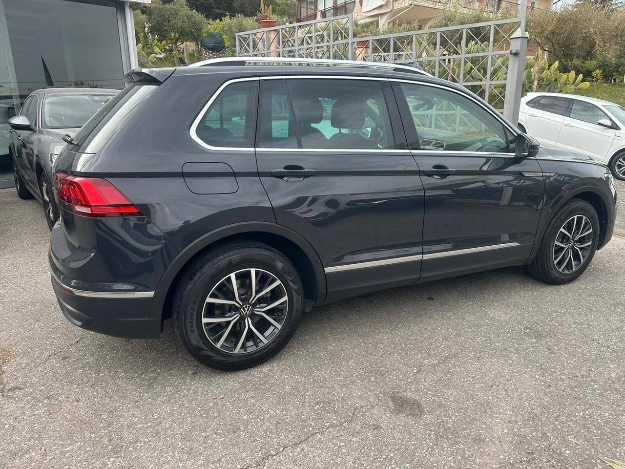 Volkswagen Tiguan 2.0 TDI 150 CV SCR DSG Life