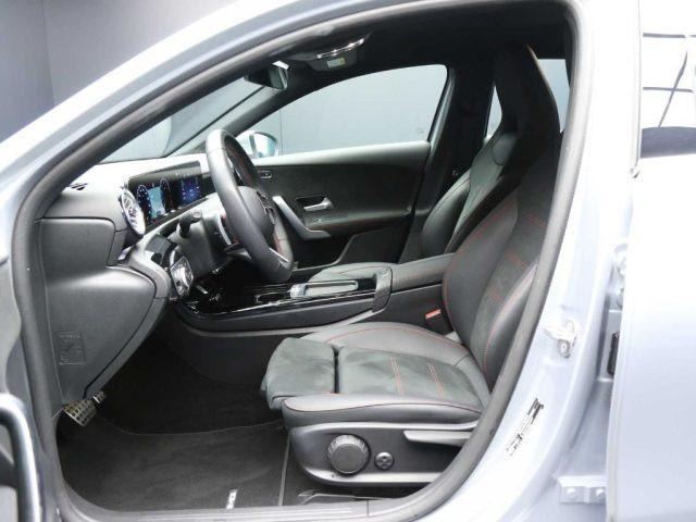 MERCEDES-BENZ A 180 Automatic AMG Line EXTRA