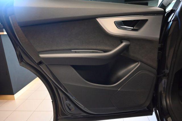 AUDI Q8 50TDI Q.TIP.286CV 2xS-LINE TET.22"SOSP.SED.RIS.CAM