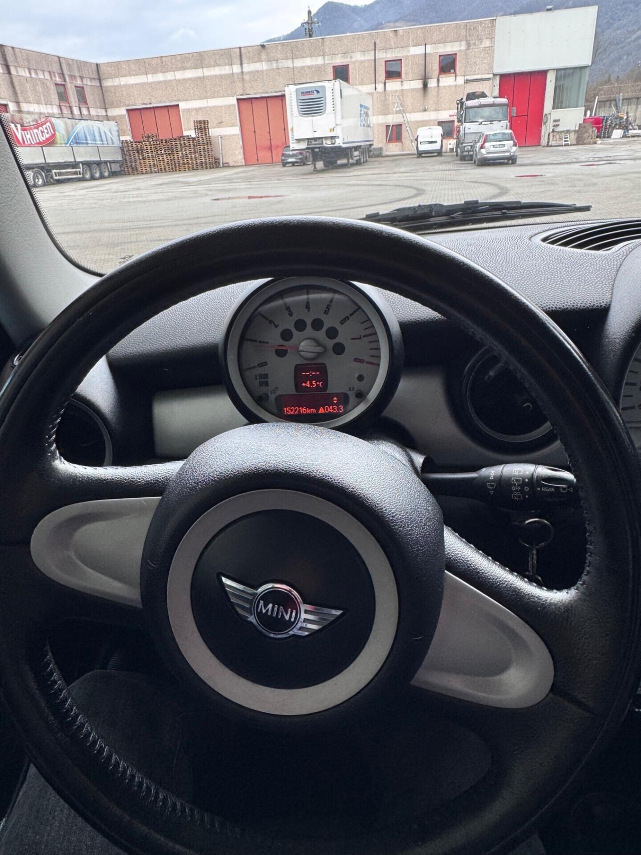 Mini Cooper 1.4 benzina Ray