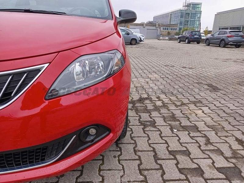 Lancia Ypsilon Ypsilon 1.0 firefly hybrid Gold s&s 70cv