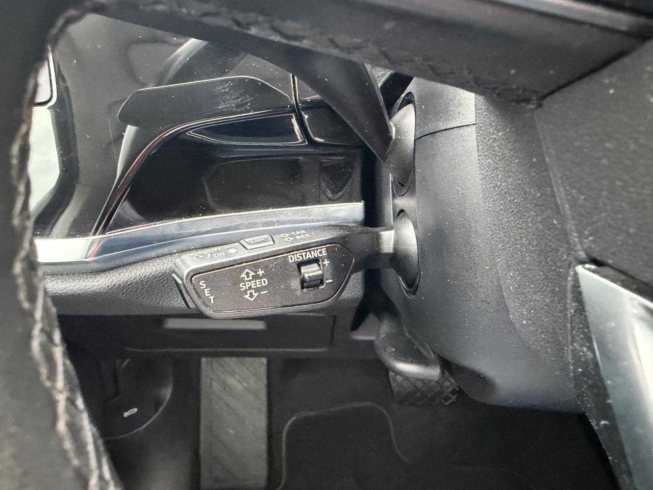 Audi Q3 45 TFSI e S tronic Business