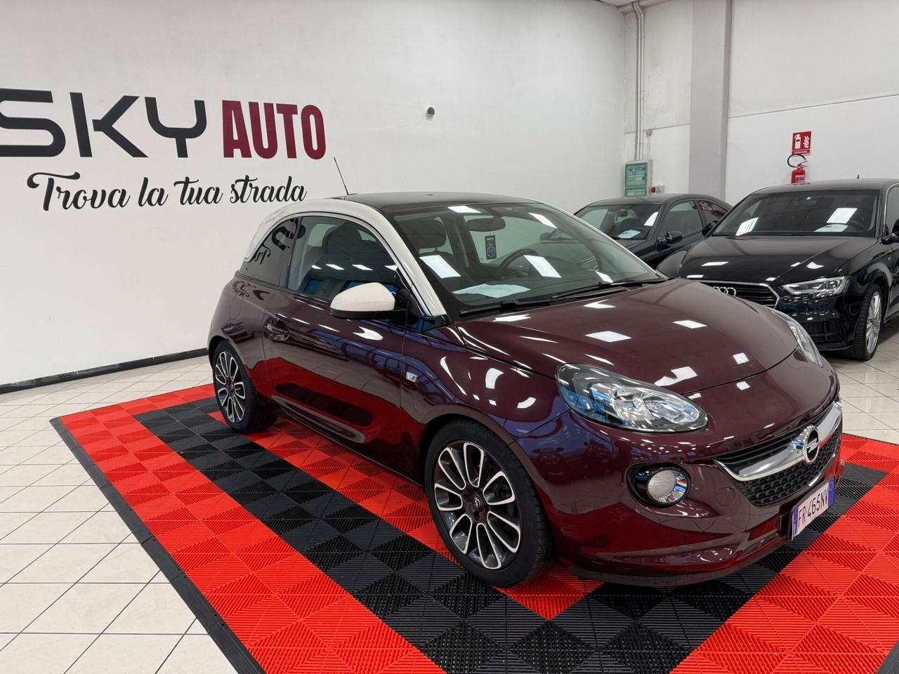 Opel Adam 1.2 70 CV Glam