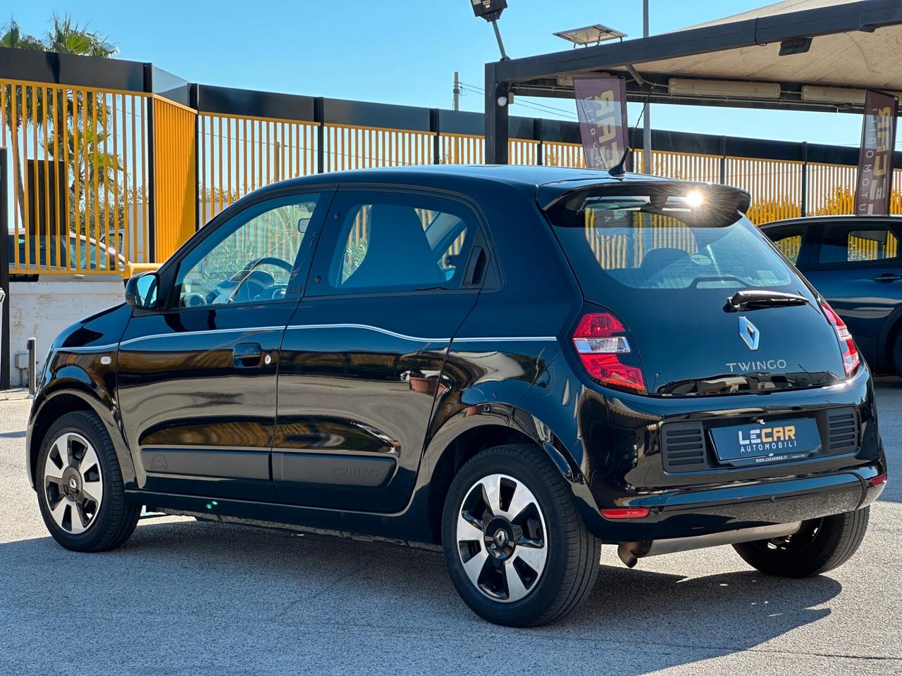 RENAULT Twingo SCe Lovely