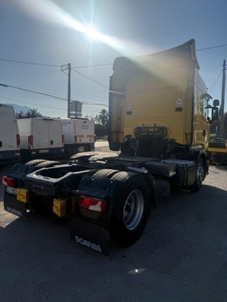 Trattore stradale Scania R490