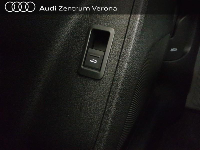 35TDI 150CV S tronic Identity Black