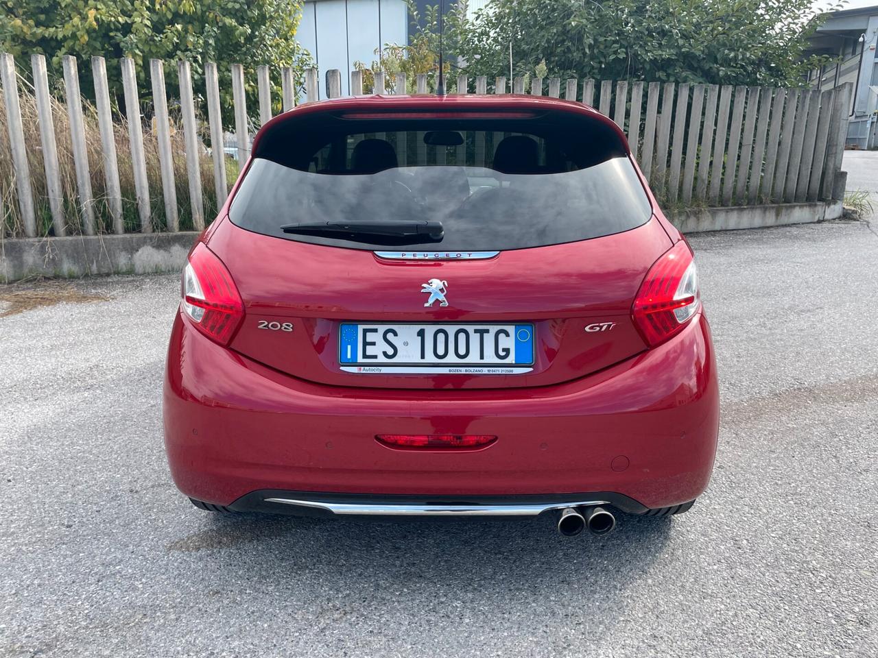 Peugeot 208 1.6 THP 200 CV 3 porte GTi