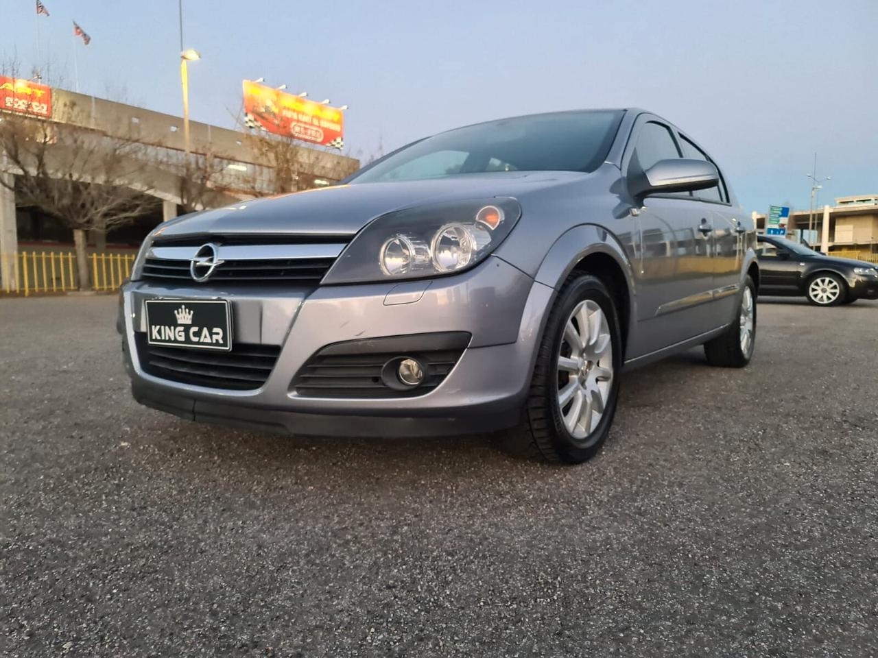 Opel Astra 1.6 16V Twinport 5 porte Cosmo