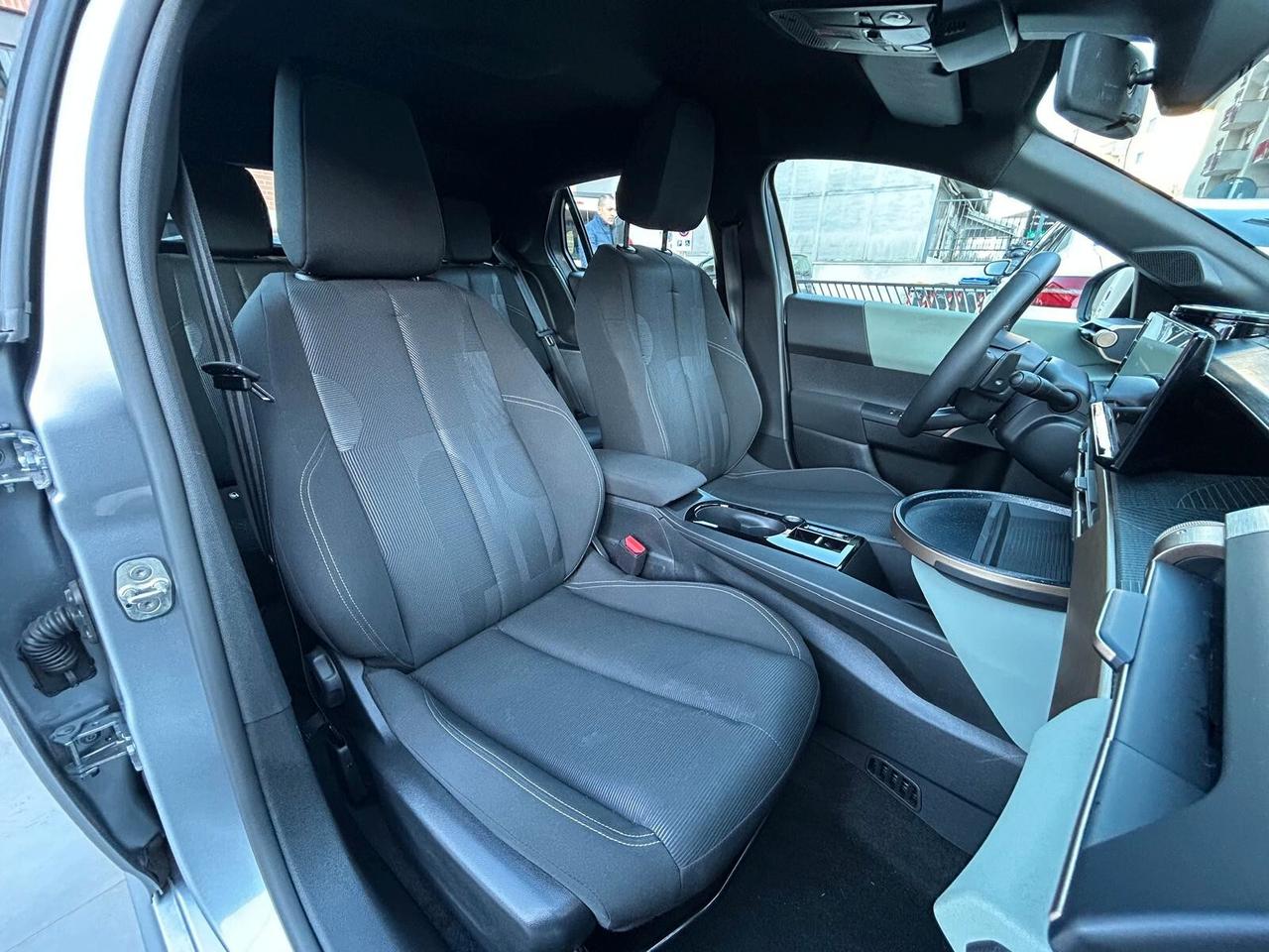 Lancia Ypsilon Hybrid e-DCT LX