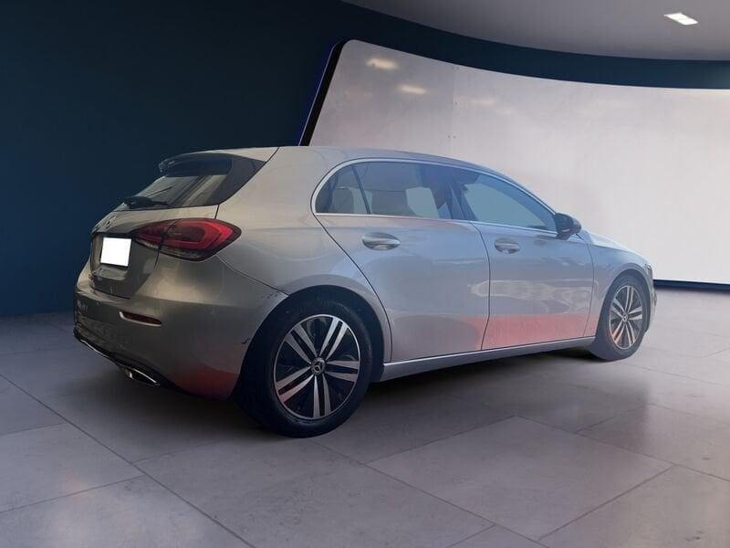 Mercedes-Benz Classe A A 180 d Automatic Sport