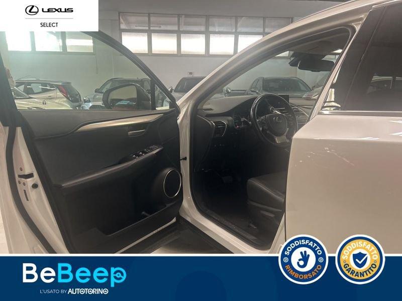 Lexus NX 300H 2.5 PREMIUM 4WD CVT