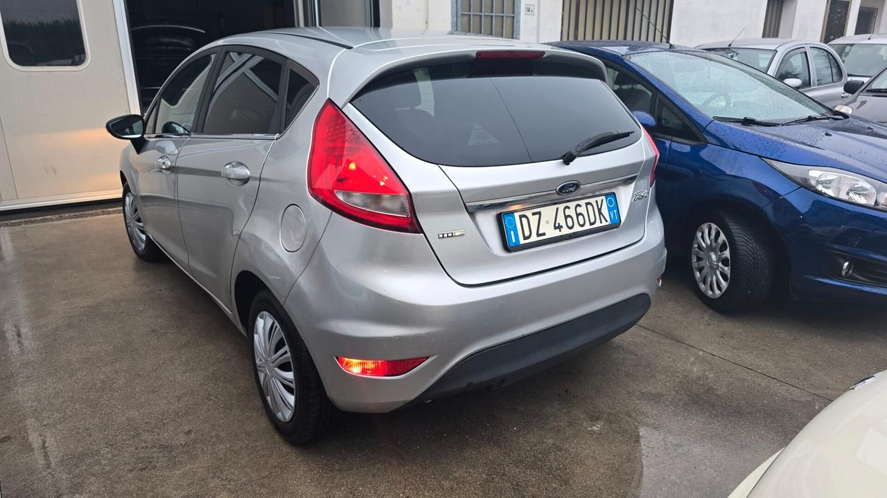 Ford Fiesta 1.4 TDI ottimo per nuovi patentati