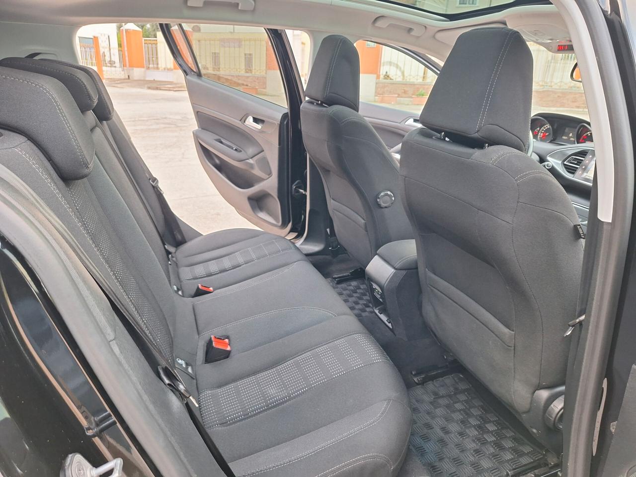 Peugeot 308 1.6 HDi 120 Allure NAVI TETTO CAMERA