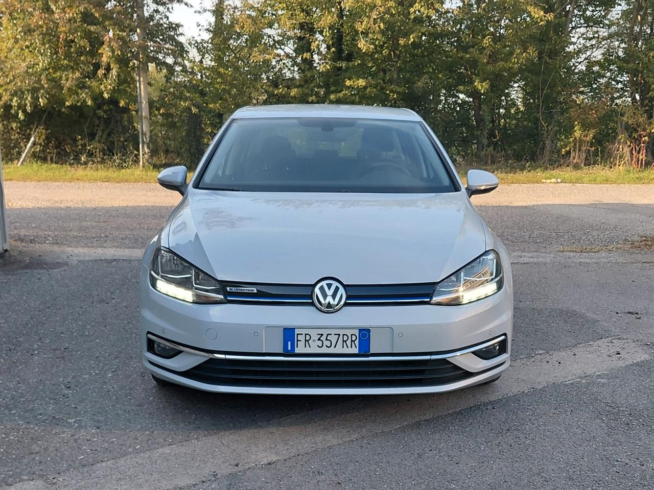 Volkswagen Golf VII 1.4 TGI DSG 5p. Executive BlueMotion (Neopatentati)