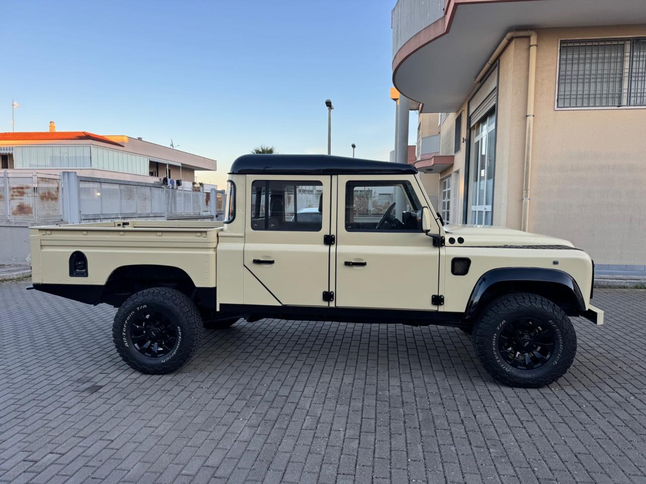 Land Rover Defender 130 2.5 Tdi cat DC Pick Up