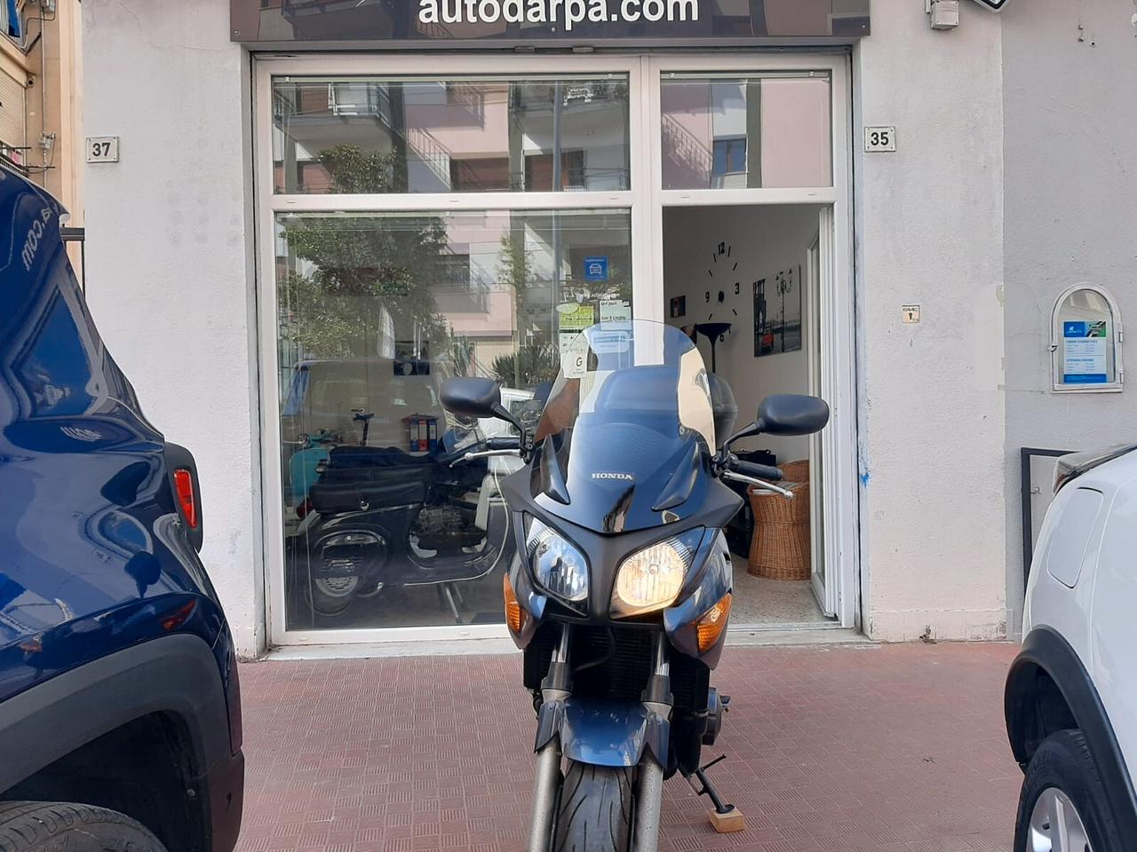 Honda CBF 600