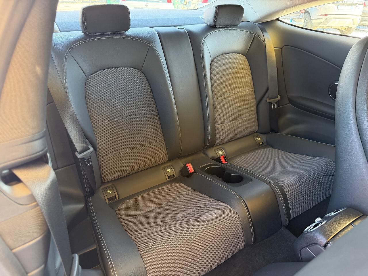 Mercedes-benz C 220 d Auto 4Matic Coupé Premium Plus