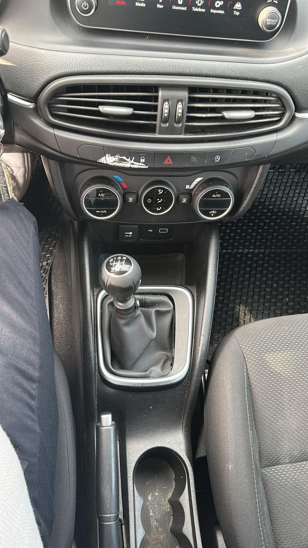 Fiat Tipo 1.6 Mjt S&S SW Lounge