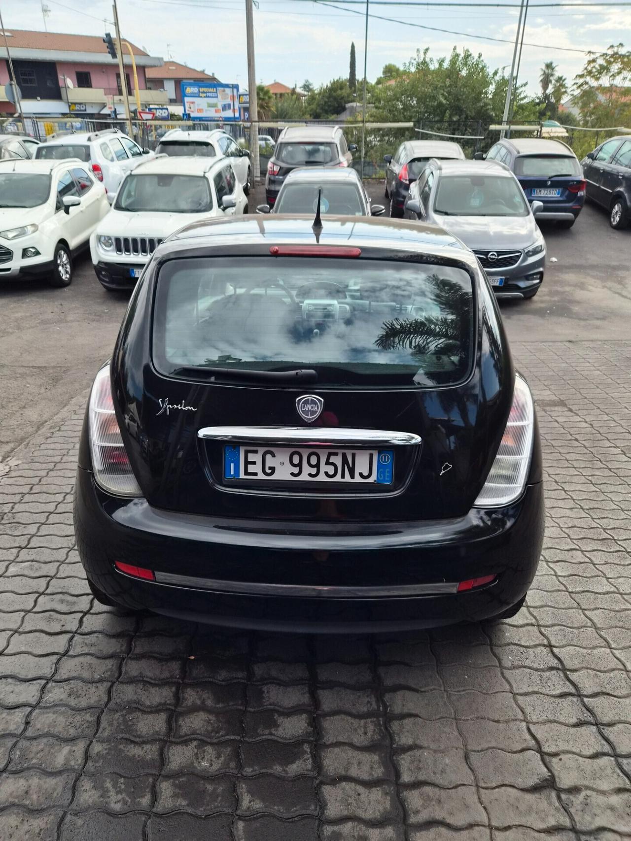 Lancia Ypsilon 1.2 69 CV 5 porte S&S Platinum